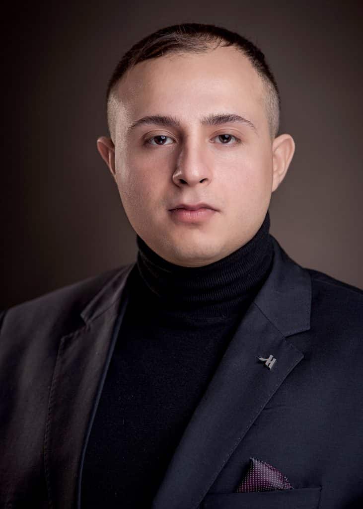 Omar Abdel Aziz - Photos & Review in EGH Studio